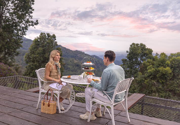 98 Acres Resort Ella Restaurant Outdoor Dining