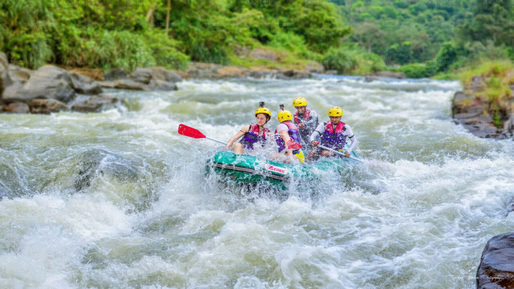 Foreigners Experience White Water Rafting in Kitulgala from Lakpura
