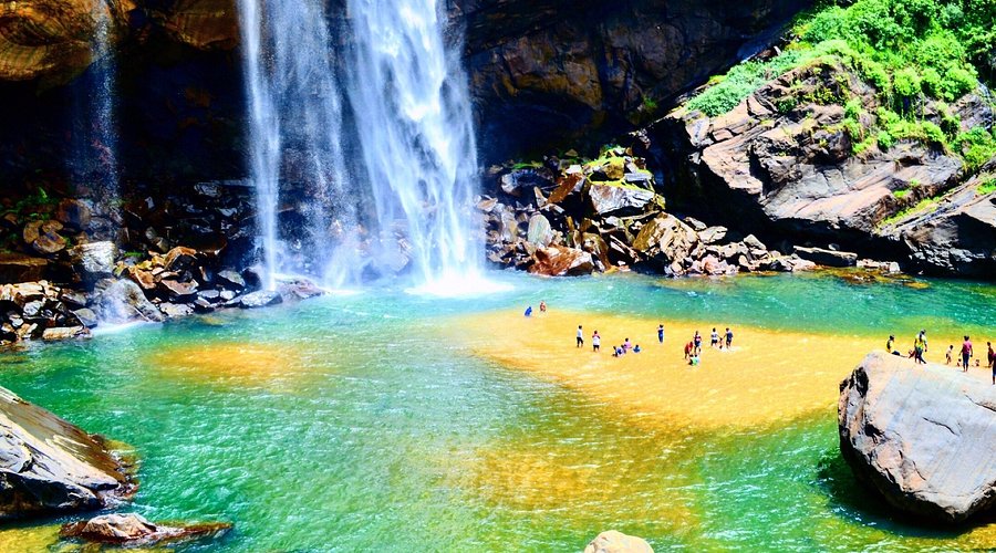 Aberdeen Waterfall Sri Lanka