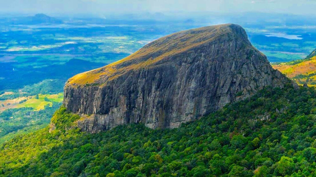 Yahangala (The Bed Rock) Location